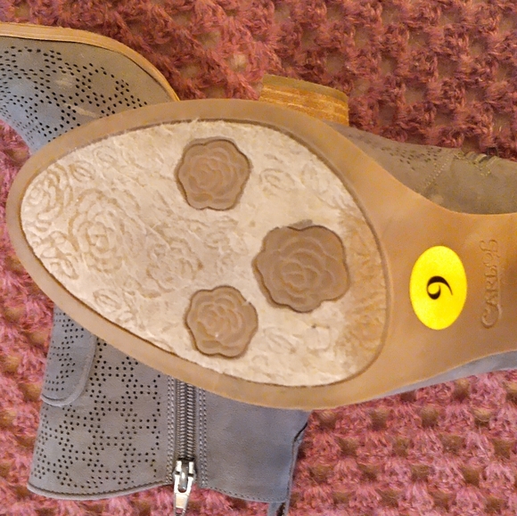 Carlos by Carlos Santana Grey Ankle Boots - Picture 3 of 8